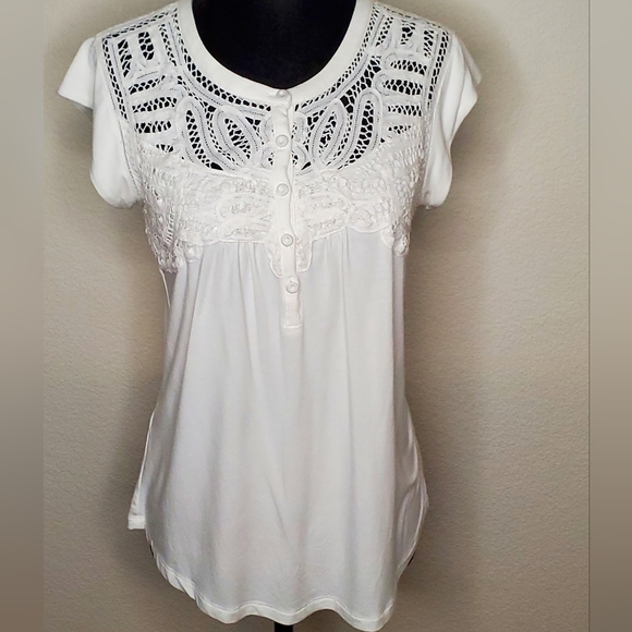 Daniel Rainn White lacey Top - Picture 9 of 9